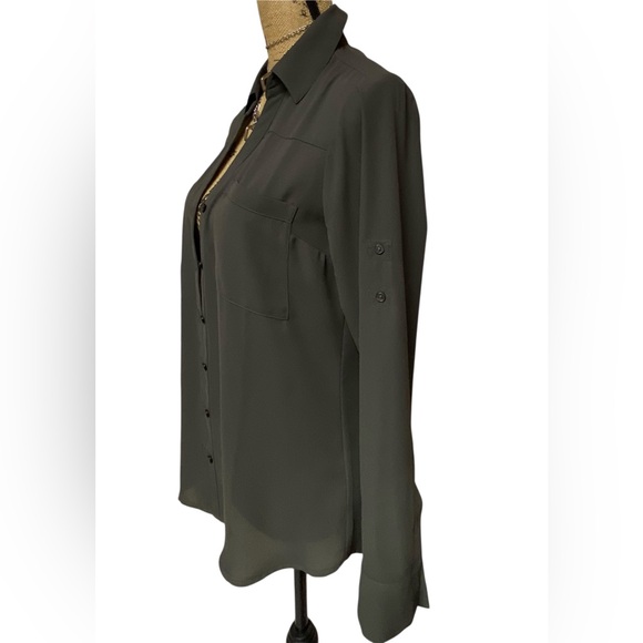Express The Portofino Slim Fit $49 Blouse - Picture 4 of 9